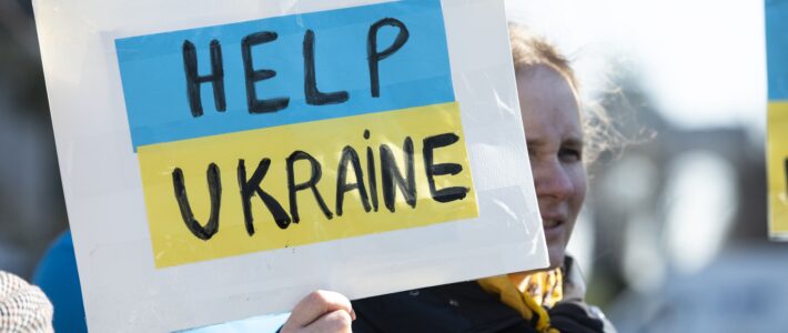 La población europea sigue apoyando firmemente a Ucrania, según el Eurobarómetro